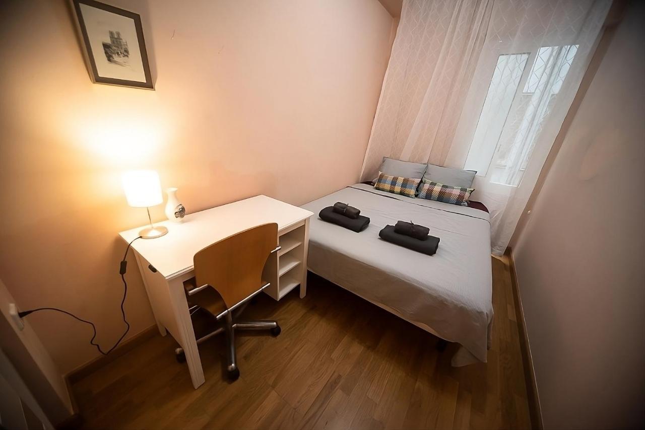Traditional Rooms In Eixample Barcelona Luaran gambar